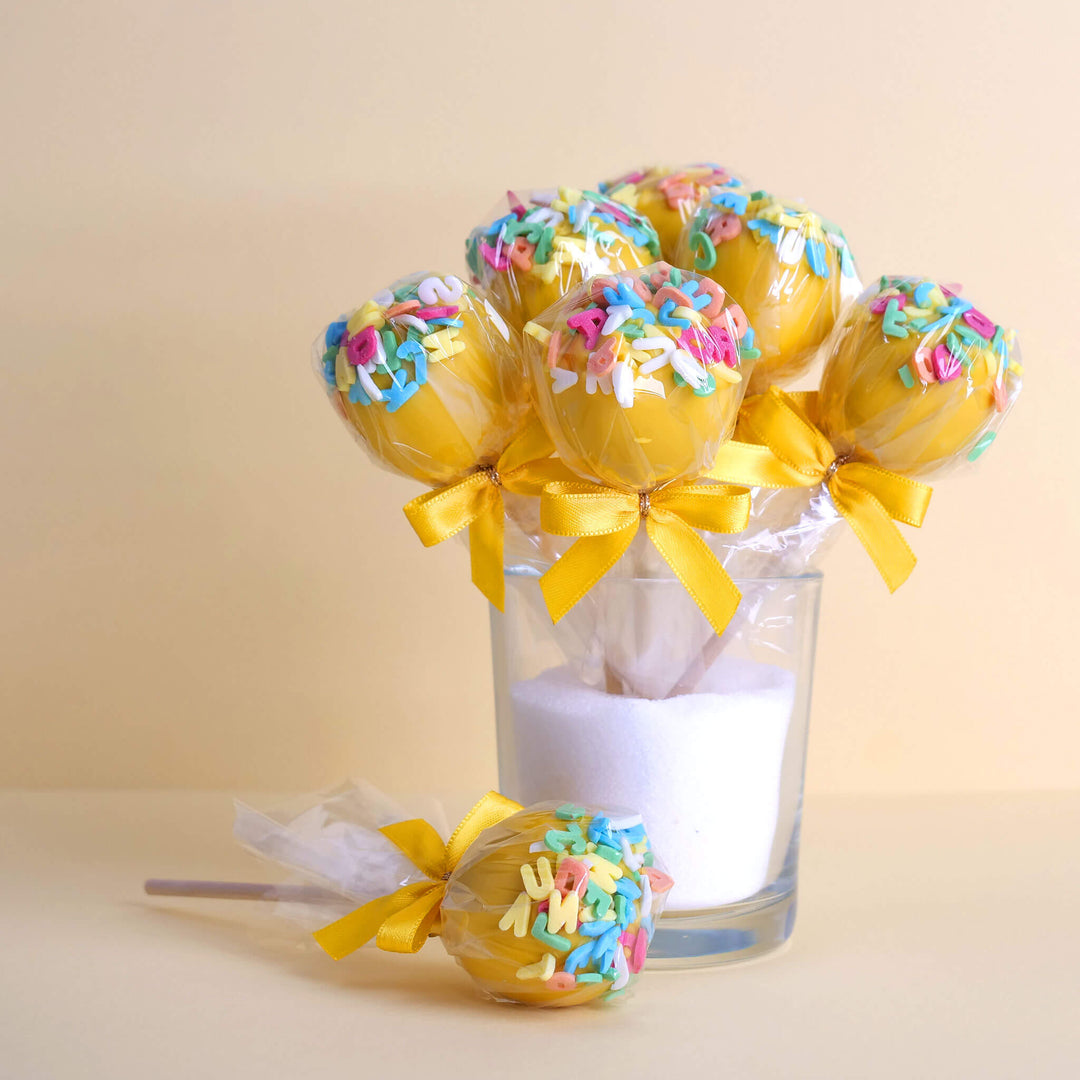 Gelbe Buchstaben Cake-Pops (12 Stück)