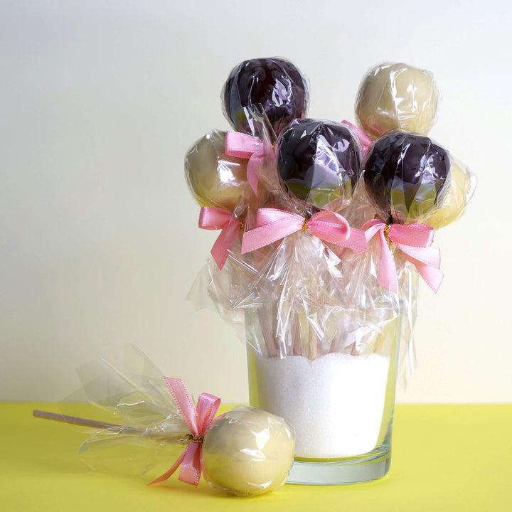 Cake-Pops (12 Stück)