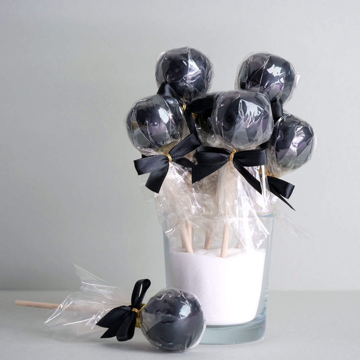 Einfarbige bunte Cake-Pops (12 Stück)