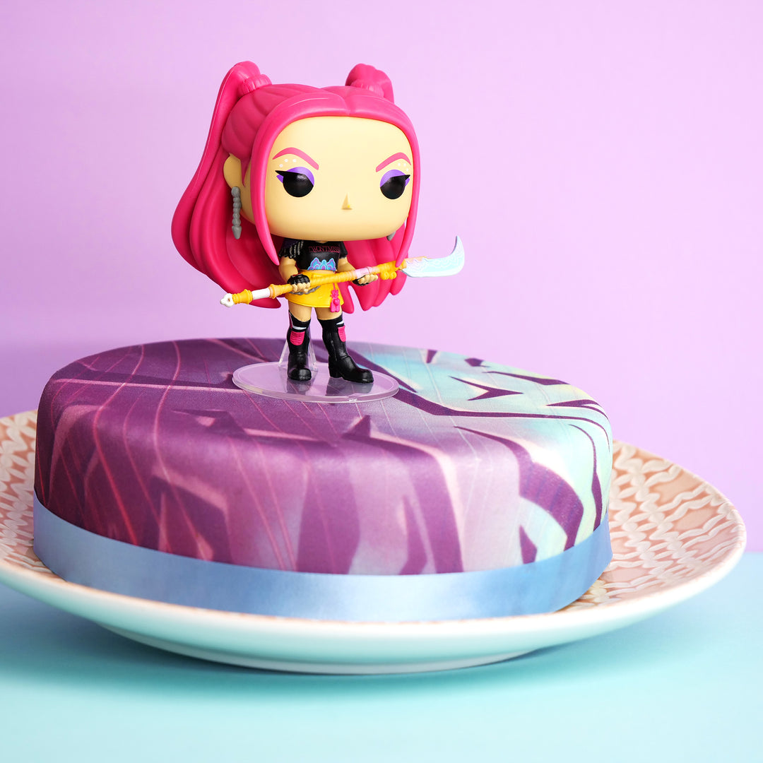 KPop Demon Hunters® Figur auf Torte