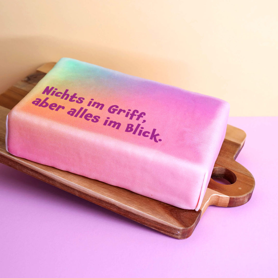 Spruch-Torte "Nichts im Griff, aber alles im Blick."