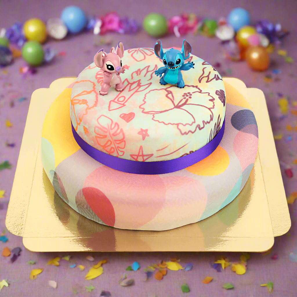 Angel & Stitch® auf 2-stöckiger Torte