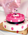 Minnie Maus® auf 2-stöckiger Punkte-Torte