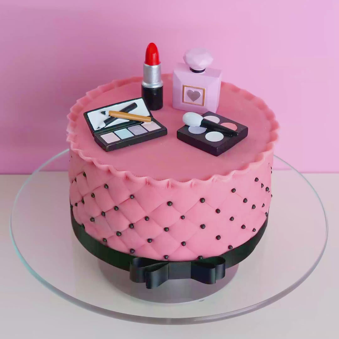 Deluxe Make-Up Torte mit schwarzem Band
