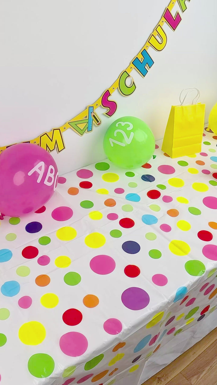 Schultüten-Torte mit Stiften in Hellblau