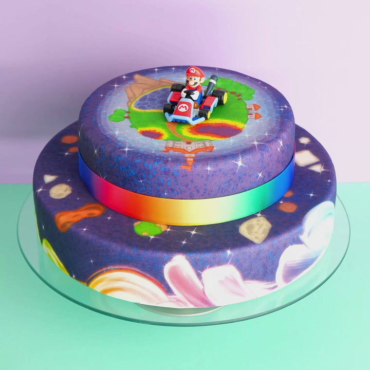 Mario Kart® auf zweistöckiger gemalter Planeten-Torte