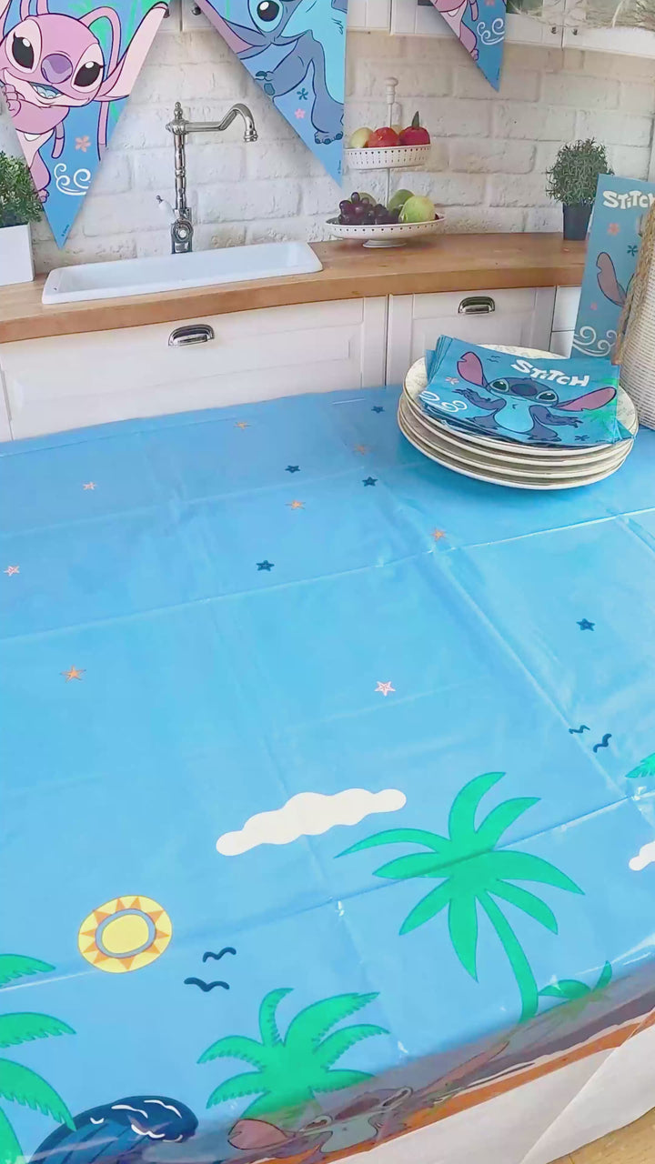 Stitch® auf Tropenstrand-Torte