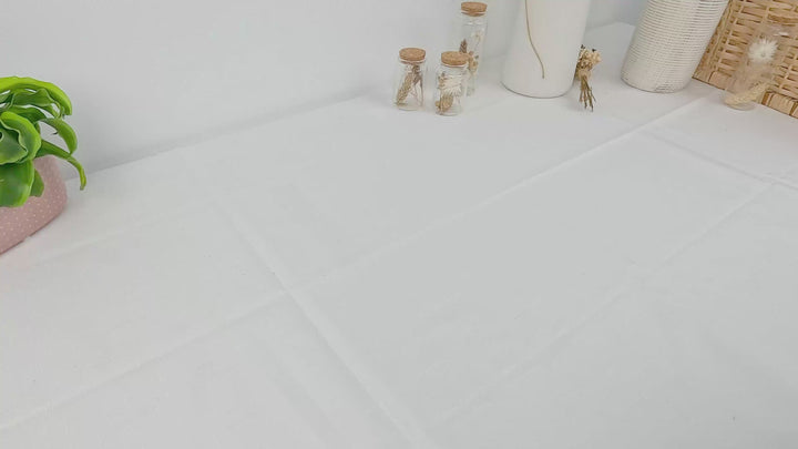 Runder Tortenaufleger aus Mandeldekormasse